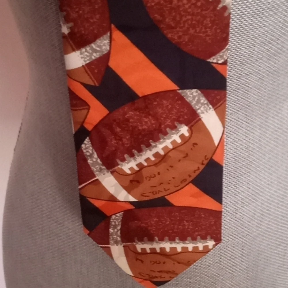 Vintage 1990's Robert Talbott ELJO's University of Virginia Football Silk